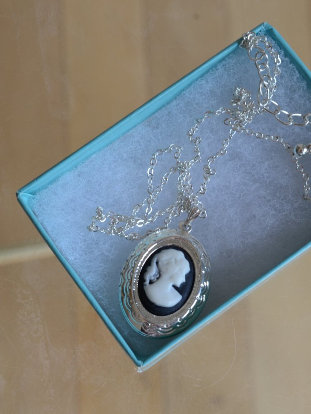 Cameo Locket Necklace Silver Tone Vintage Victorian Style Lady Cameo Jewelry
